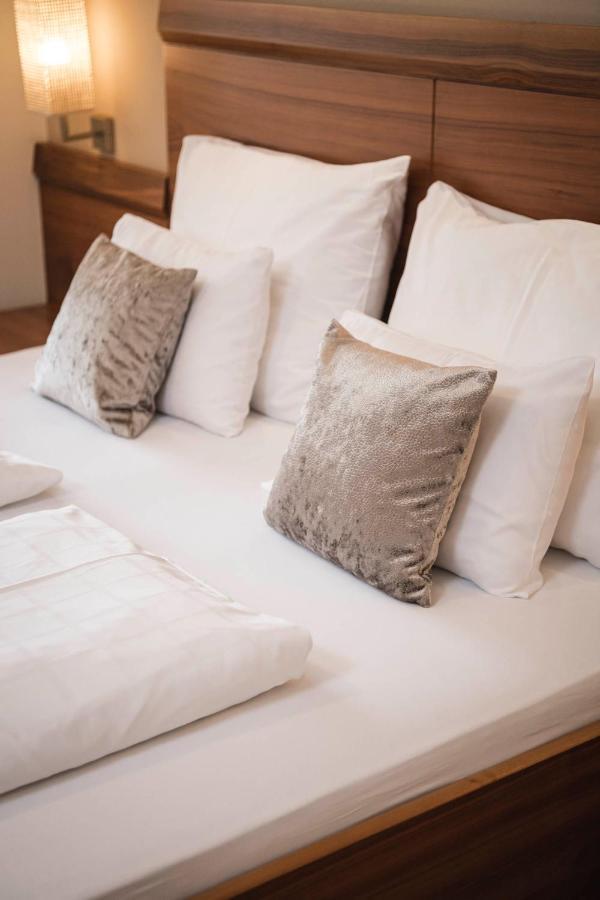 Hotel Waldhof ペルカ エクステリア 写真
