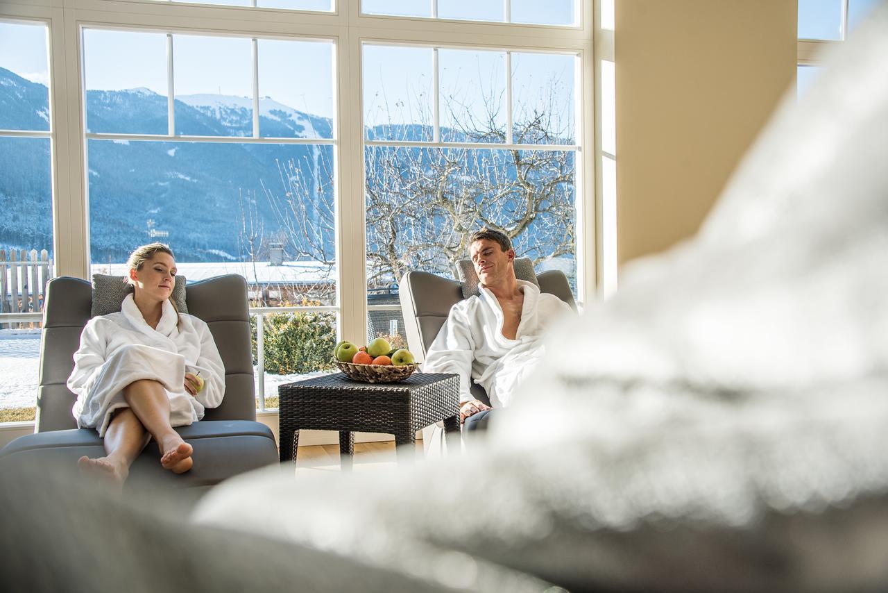Hotel Waldhof ペルカ エクステリア 写真