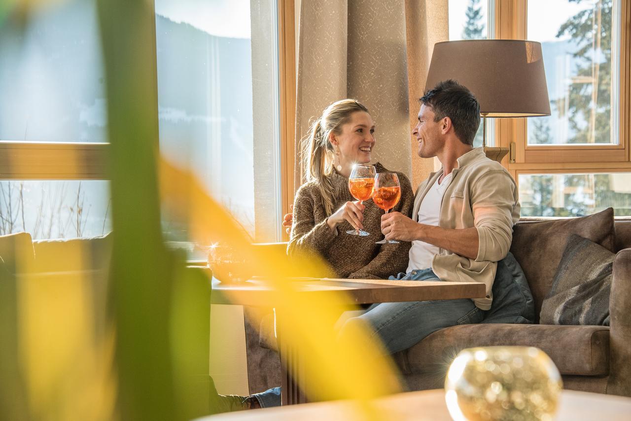 Hotel Waldhof ペルカ エクステリア 写真